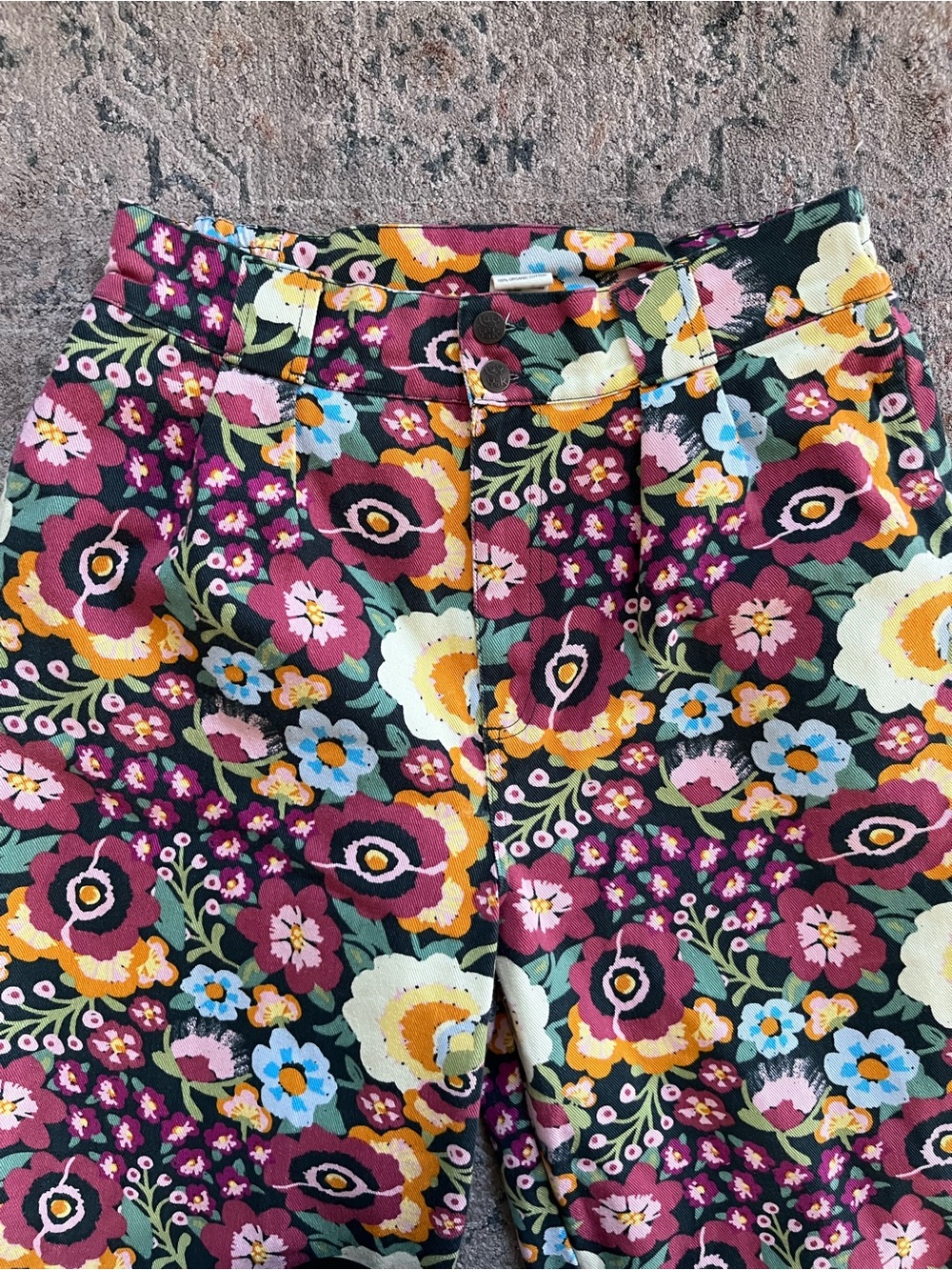 Lucy & Yak Floral Pants - Picture 2 of 11